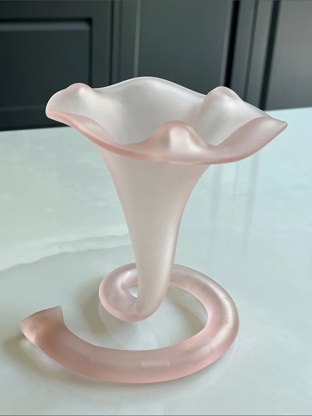 Stiver Italy Frosted Pink Lily Vase. Italian Matte Frosted Glass Vase. 1970. - Picture 5 of 8